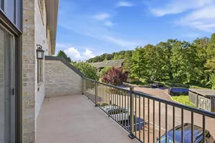 574 Foxwood Ln, Paoli, PA 19301 - Photo 7