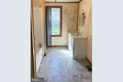 30 Oak Street, Coatesville, PA 19320 - Photo 9