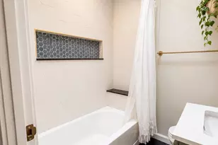 321 4th Ave, Phoenixville, PA 19460 - Photo 27