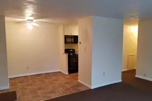 120 N Penn St, Spring City, PA 19475 - Photo 7