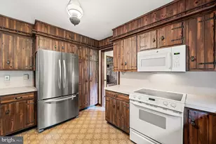2323 Harmonyville Rd, Elverson, PA 19520 - Photo 11
