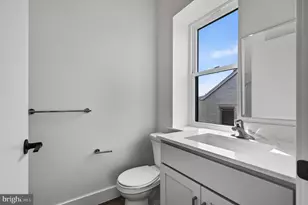 123 S Main St, Phoenixville, PA 19460 - Photo 11