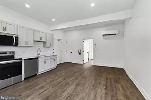 123 S Main St, Phoenixville, PA 19460 - Photo 5