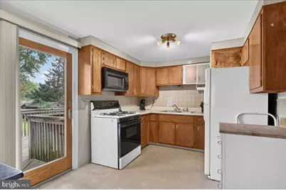 209 N Lake Drive, Downingtown, PA 19335 - Photo 7