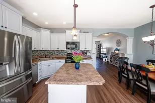 243 Kennedy Dr, Coatesville, PA 19320 - Photo 7