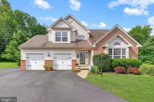 224 China Cir, West Grove, PA 19390 - Photo 1