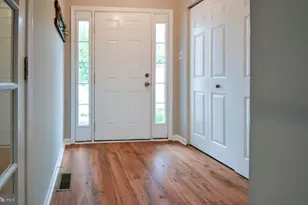 49 E Jonathan Ct, Kennett Square, PA 19348 - Photo 3