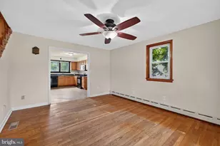 813 Montgomery Ave, Phoenixville, PA 19460 - Photo 5