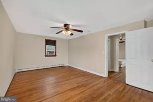 813 Montgomery Ave, Phoenixville, PA 19460 - Photo 17
