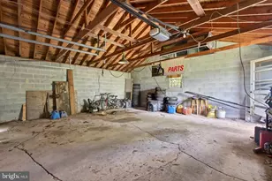 813 Montgomery Ave, Phoenixville, PA 19460 - Photo 23