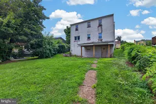 813 Montgomery Ave, Phoenixville, PA 19460 - Photo 19