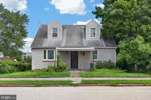 813 Montgomery Ave, Phoenixville, PA 19460 - Photo 1