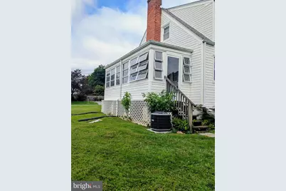 381 Atkins Avenue, Coatesville, PA 19320 - Photo 3