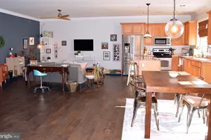 136 Bridge St, Phoenixville, PA 19460 - Photo 3