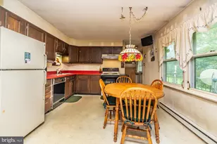 102 Garnet Ln, Coatesville, PA 19320 - Photo 15