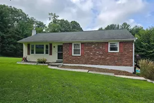 870 Doe Run Rd, Coatesville, PA 19320 - Photo 1