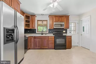 24 Wetherburn Dr, Downingtown, PA 19335 - Photo 11
