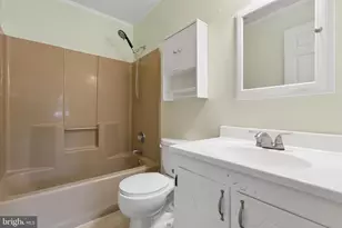 24 Wetherburn Dr, Downingtown, PA 19335 - Photo 19