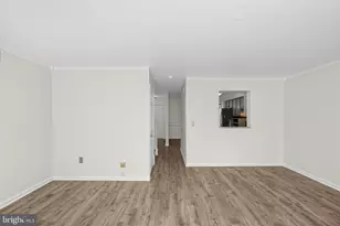 16 Oak St, Phoenixville, PA 19460 - Photo 9