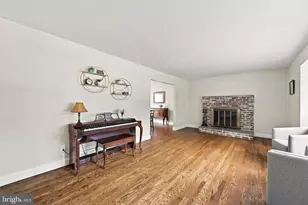 325 Colonial Dr, Exton, PA 19341 - Photo 5