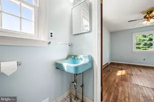 195 Pine Dr, Phoenixville, PA 19460 - Photo 17