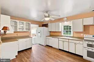 221 Taylors Mill Rd, West Chester, PA 19380 - Photo 9