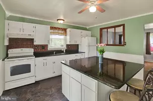 202 Green St, Parkesburg, PA 19365 - Photo 11