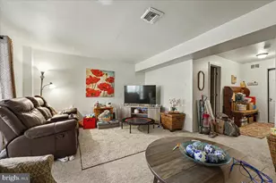 1604 Coventry Pointe Ln, Pottstown, PA 19465 - Photo 9