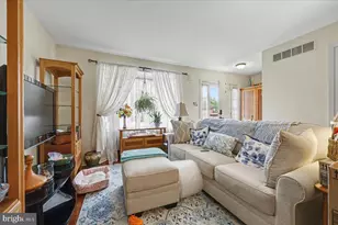 1604 Coventry Pointe Ln, Pottstown, PA 19465 - Photo 3