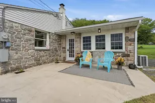 1848 S Keim St, Pottstown, PA 19465 - Photo 5