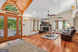 117 E Conestoga Rd, Elverson, PA 19520 - Photo 9