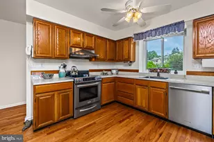 2517 Pond View Dr, West Chester, PA 19382 - Photo 5