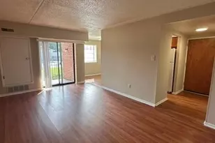 2409 Pond View Dr, West Chester, PA 19382 - Photo 9