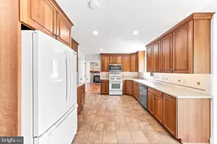 225 W Woodview Rd, West Grove, PA 19390 - Photo 15