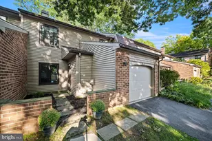 402 Danor Ct, Chesterbrook, PA 19087 - Photo 3