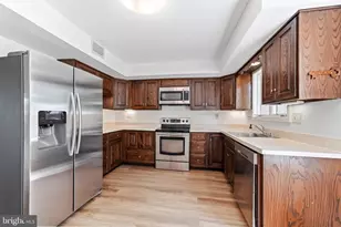 301 Devon Ln, West Chester, PA 19380 - Photo 9