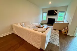 525 Buttonwood St, Spring City, PA 19475 - Photo 7