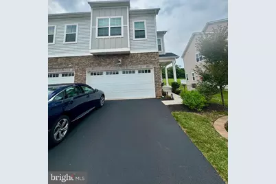 525 Buttonwood St, Spring City, PA 19475 - Photo 1