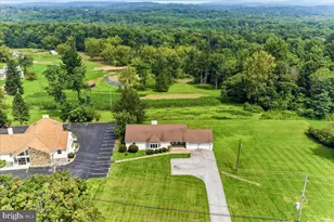 1679 Horseshoe Pike, Glenmoore, PA 19343 - Photo 9