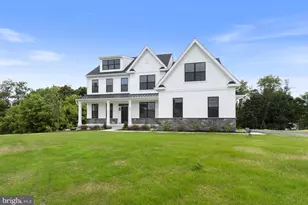139 Lexington Mnr, Glenmoore, PA 19343 - Photo 1