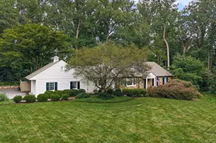 109 Gatehouse Dr, Kennett Square, PA 19348 - Photo 1