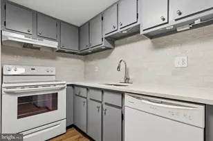 344 Summit House, West Chester, PA 19382 - Photo 5