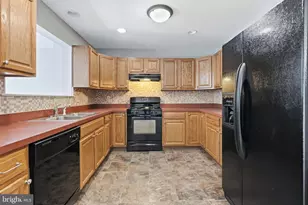 1046 Balley Dr, Phoenixville, PA 19460 - Photo 9