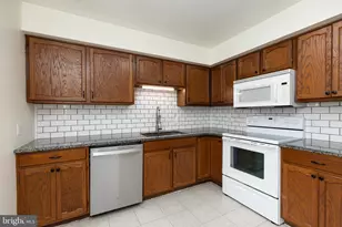 274 Valley Stream Ln, Wayne, PA 19087 - Photo 17