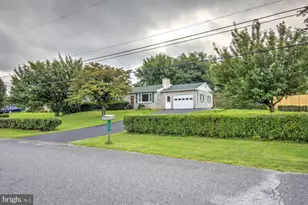720 Meadow Dr, Honey Brook, PA 19344 - Photo 3