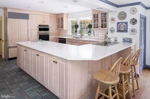 672 Clovelly Ln, Devon, PA 19333 - Photo 17