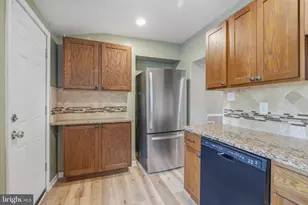 205 W High St, Phoenixville, PA 19460 - Photo 7