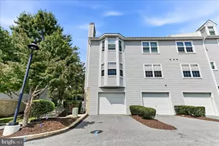347 Huntington Ct, West Chester, PA 19380 - Photo 1