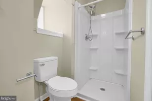 413 Gay St, Phoenixville, PA 19460 - Photo 9