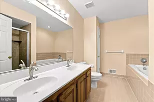 302 Brighton Circle, Devon, PA 19333 - Photo 23
